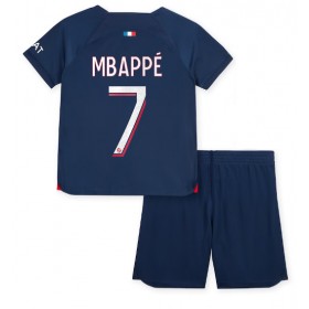 Paris Saint-Germain Kylian Mbappe #7 Hemmakläder Barn 2023-24 Kortärmad (+ Korta byxor)